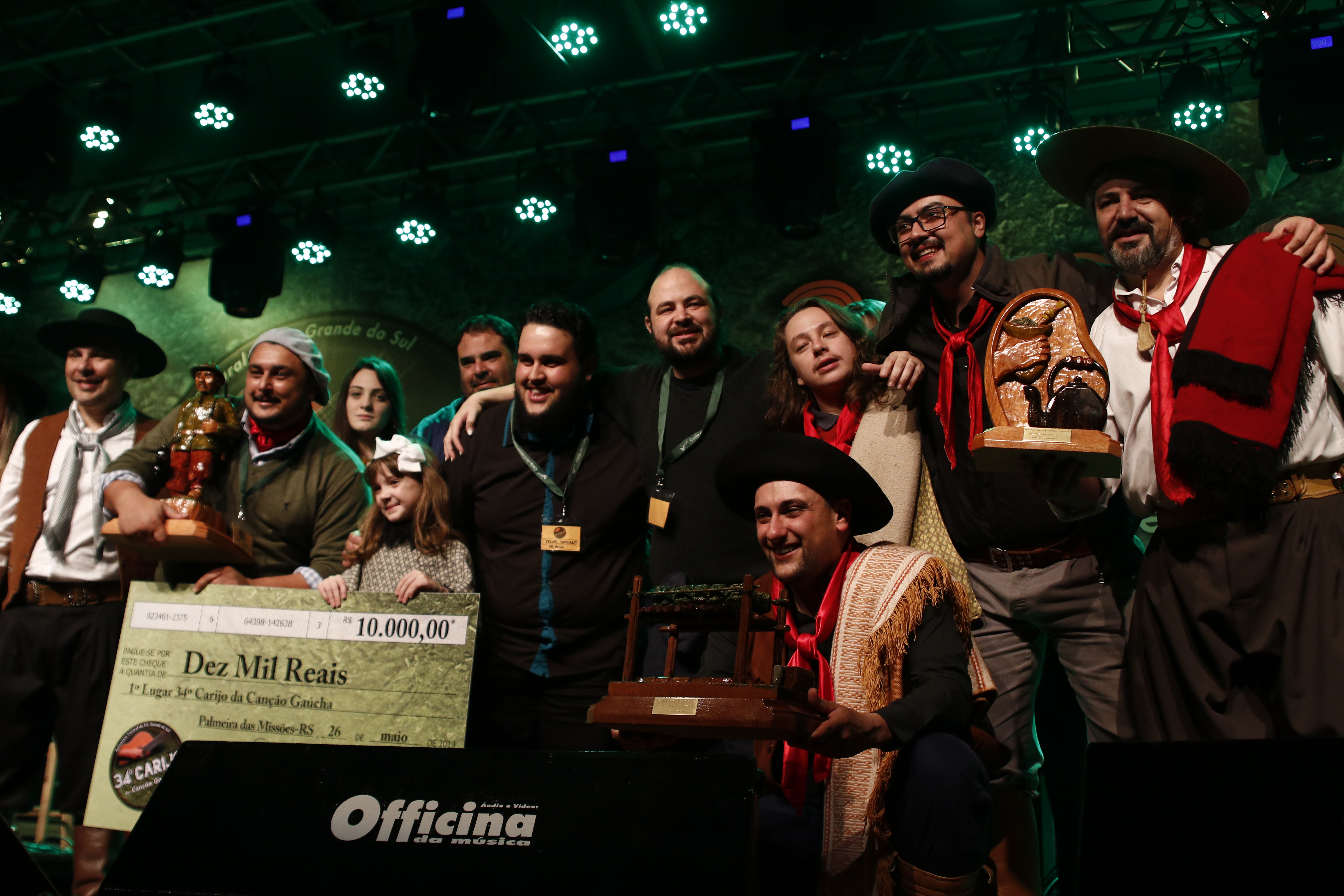 “Enquanto Atava seu Lenço” é a composição vencedora do 34º Carijo