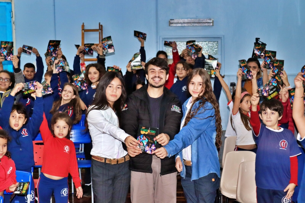 Comissão divulga Carijinho nas escolas da rede pública em Palmeira das Missões