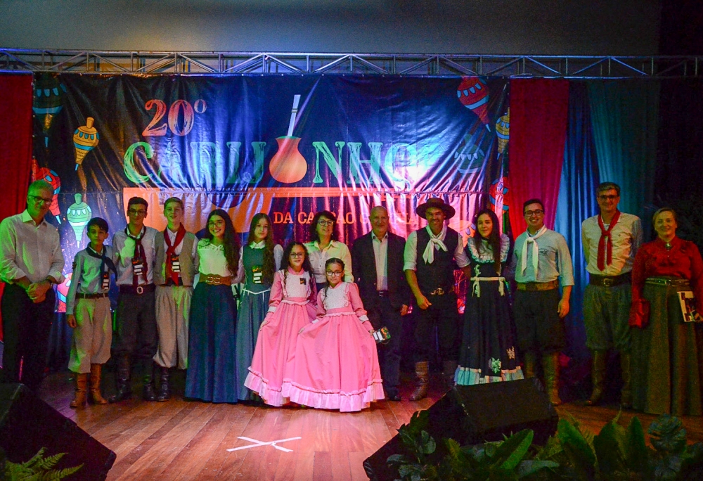 Fase Local do 20° Carijinho lotou Centro Cultural neste dia do município e selecionou seis palmeirenses para a Final