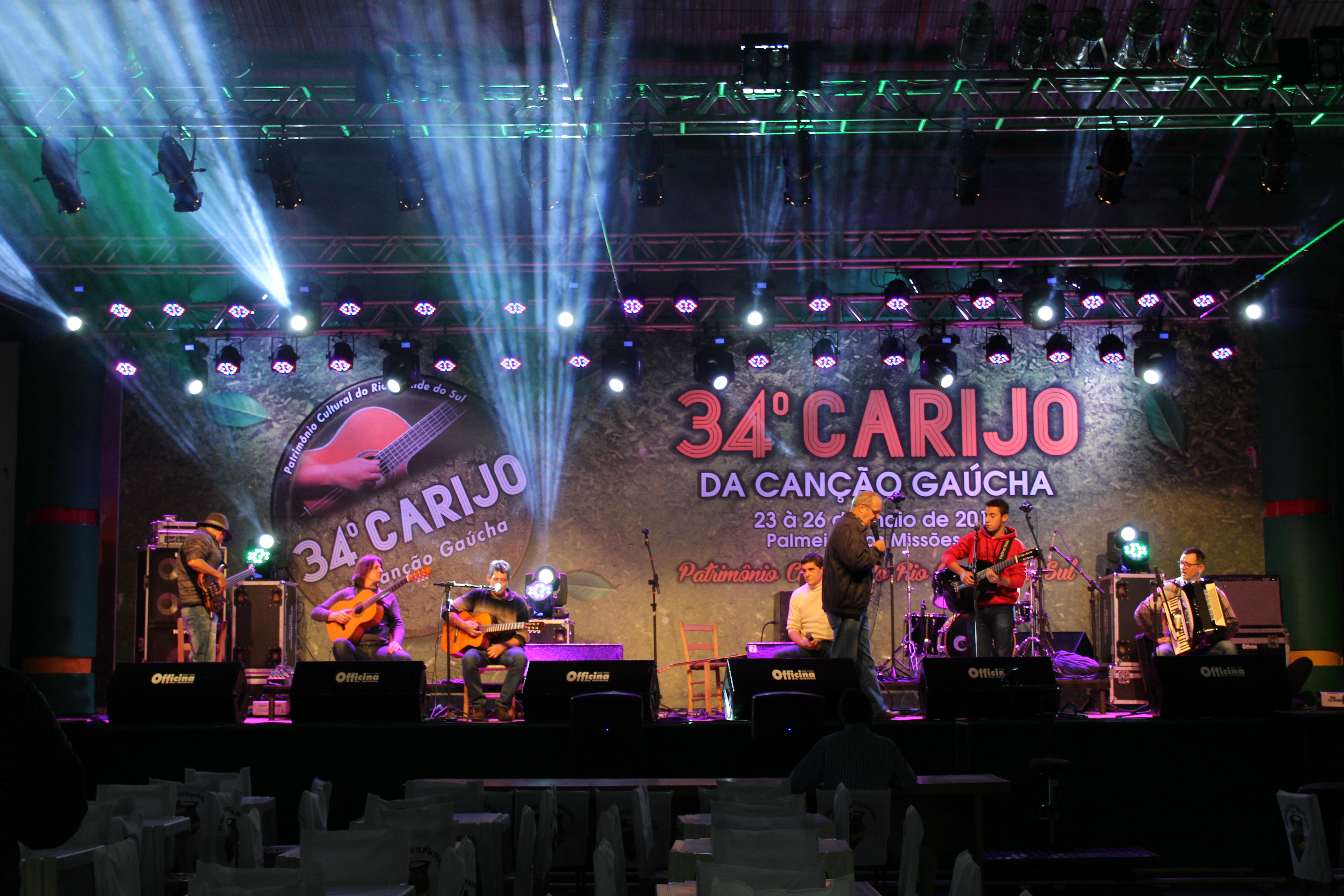 Tradição e tecnologia andam juntos no 34º Carijo da Canção Gaúcha