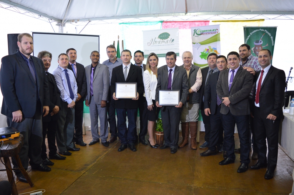 Câmara Municipal homenageia Paulo Roberto Oliveira Fernandes 